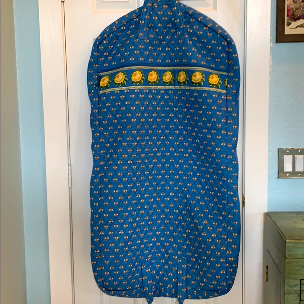 EUC Vera Bradley Garment Bag 🐝